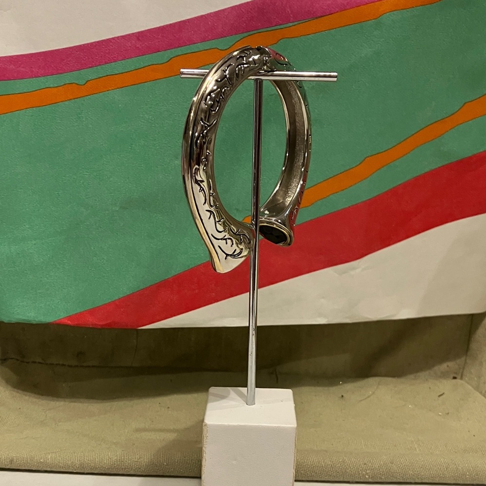 Womens Silver Bracelet with black etching, and pear black stones.
